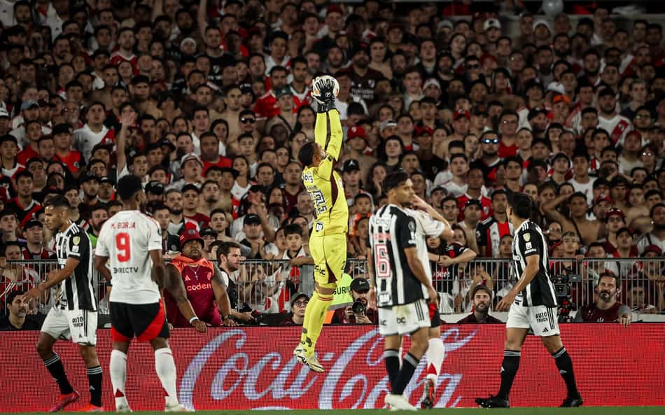 Everson se emociona com classificação do Atlético-MG: "Privilégio"