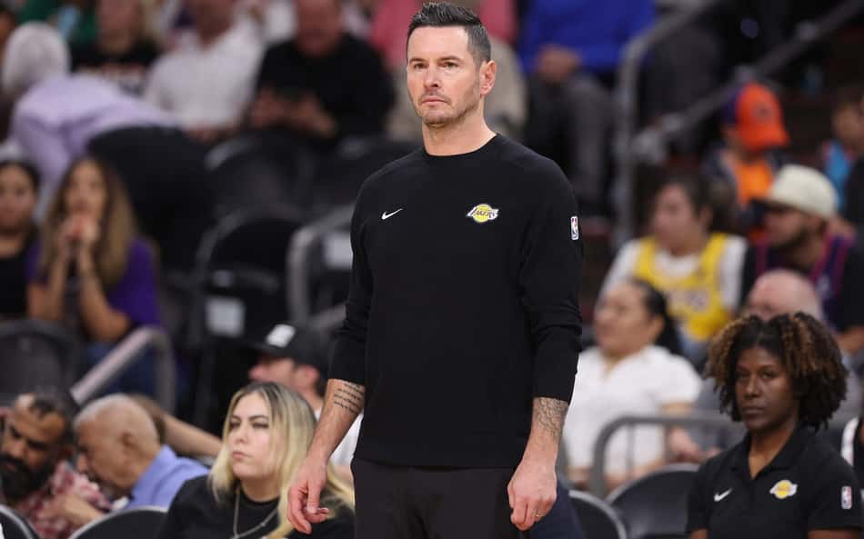 Sem grandes mudanças, Lakers aposta em novo treinador para a temporada 2024/25 da NBA