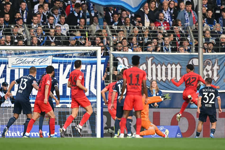 FBL-GER-BUNDESLIGA-BOCHUM-BAYERN MUNICH