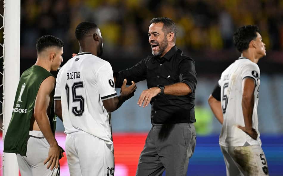ANÁLISE: Botafogo sofre, amadurece e dá mais um passo rumo à Glória Eterna