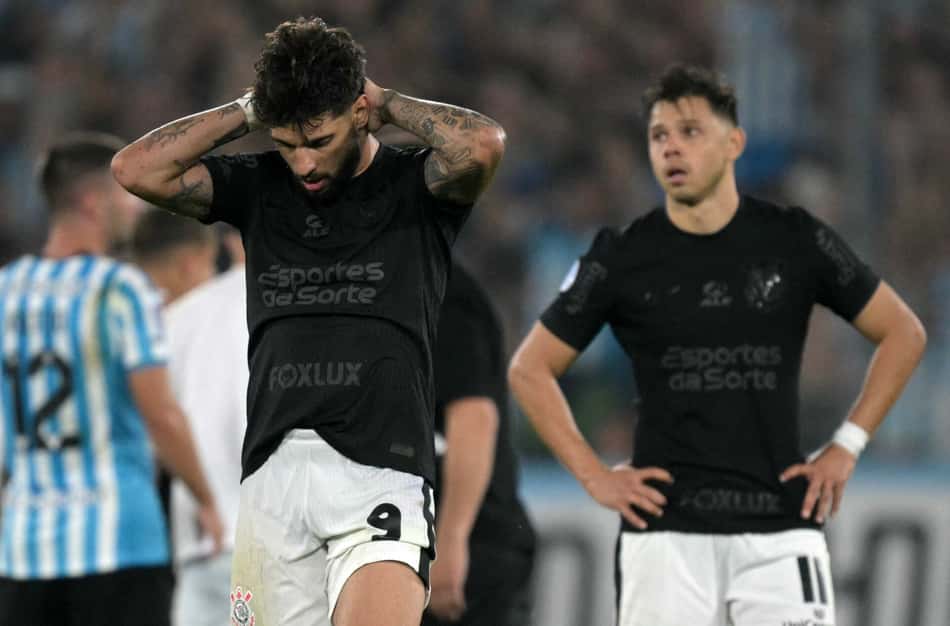 FBL-SUDAMERICANA-RACING-CORINTHIANS