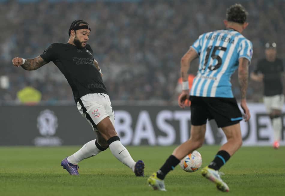 FBL-SUDAMERICANA-RACING-CORINTHIANS