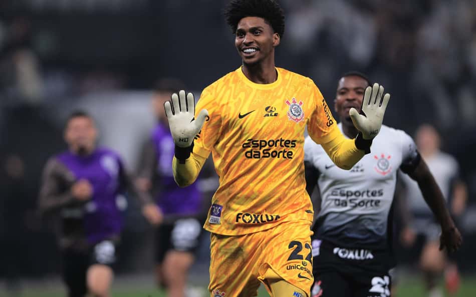Hugo Souza: de vilão no Flamengo a herói no Corinthians