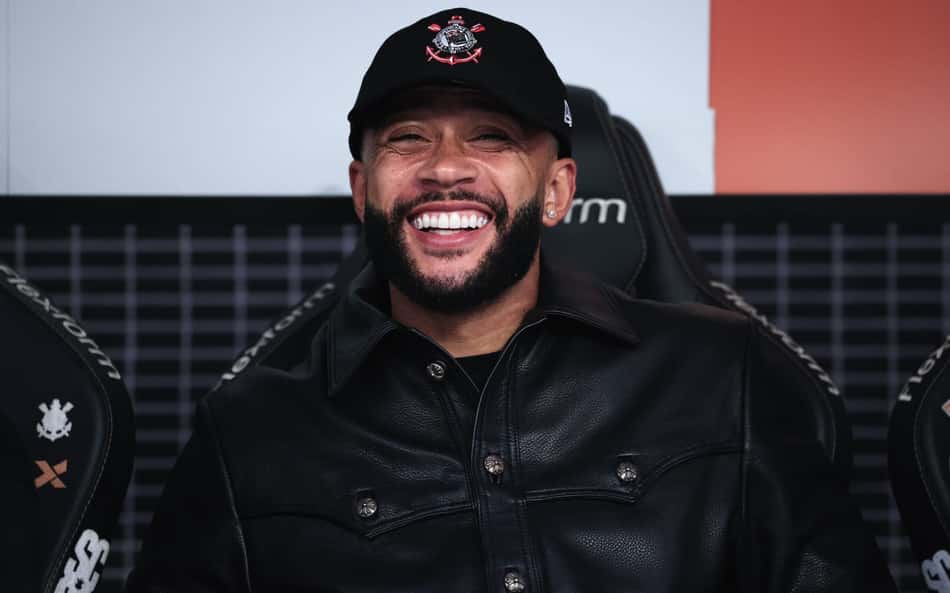 Comissão evita falar de Depay e revela escalação do Corinthians para a Sul-Americana