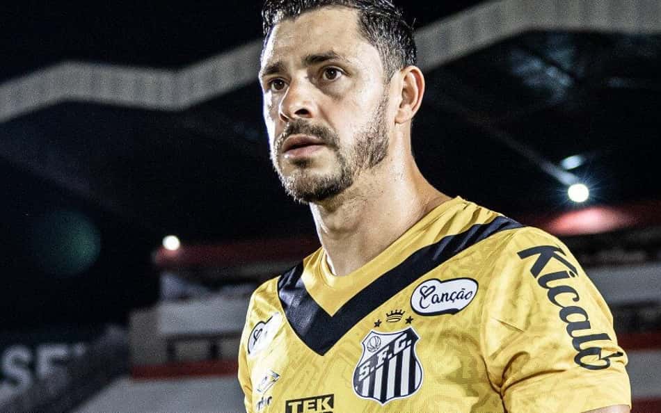 Após derrota do Santos, Giuliano dispara: 'Não jogamos para vencer'
