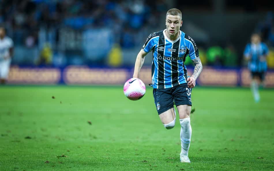 CBF libera e lateral do Grêmio poderá enfrentar o Atlético-MG