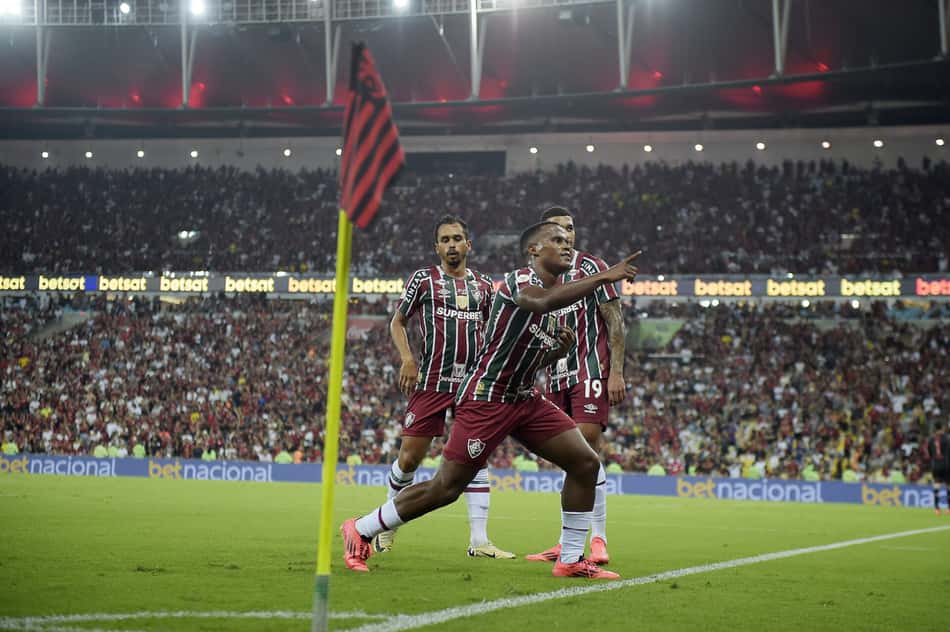 Jhon Arias comemora gol marcado pelo Fluminense no clássico contra o Flamengo