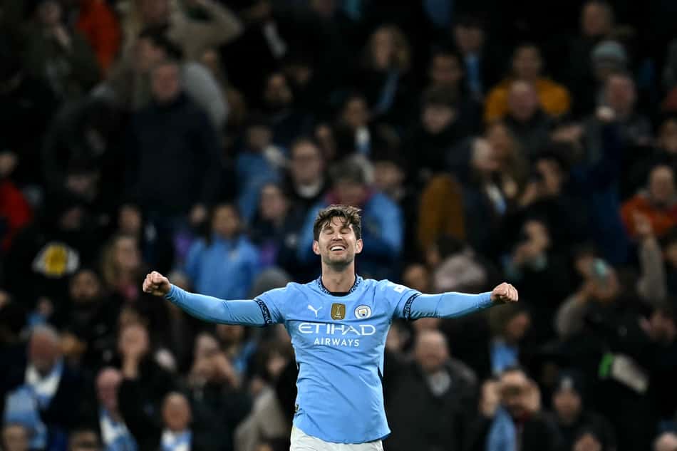 John Stones comemora gol marcado na vitória do Manchester City sobre o Sparta Praga pela Champions League