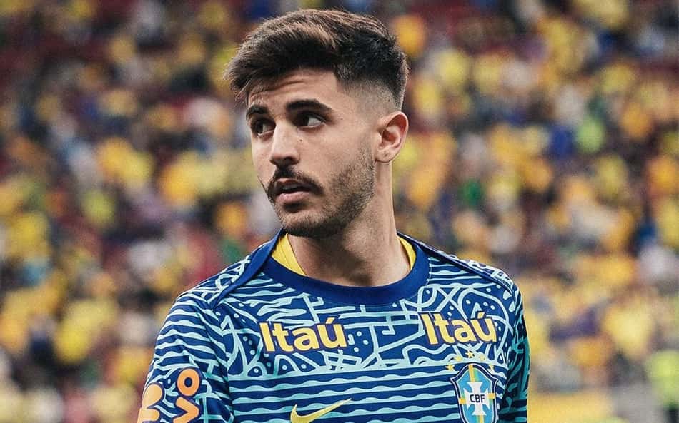 Beraldo projeta 'outubro perfeito' pelo PSG após reação na Seleção Brasileira