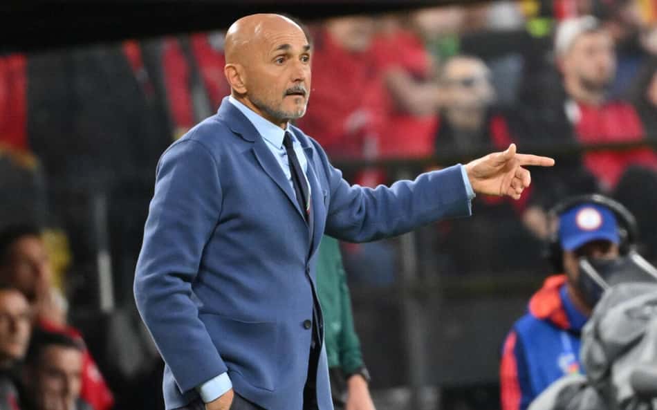 Técnico da Itália esbanja otimismo e já pensa na Copa do Mundo: 'É uma obrigação'