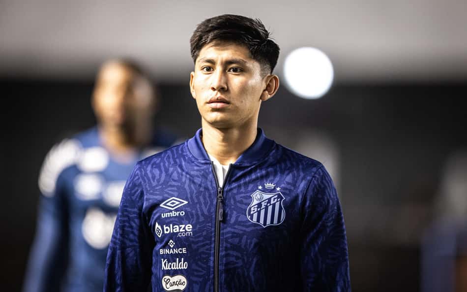 Miguelito divide opiniões no Santos, mas deve ter chance