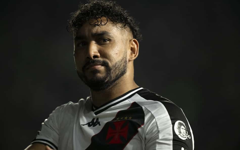 Jornalista critica atitude de Payet após ser substituído: 'Inacreditável'