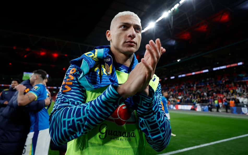 Richarlison ironiza vídeo de Mauro Cezar nas redes sociais: 'Calma, Maurinho'
