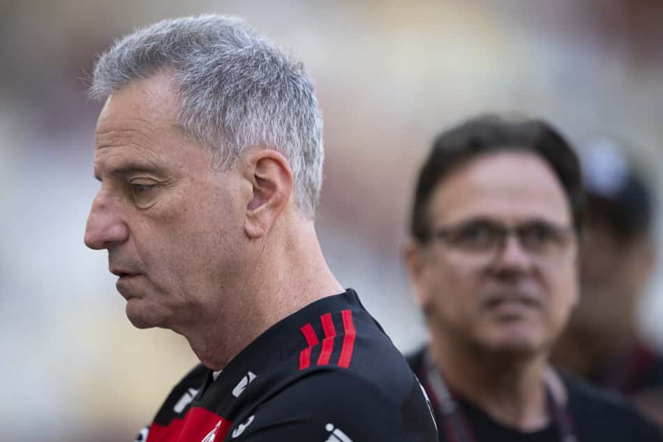 Rodolfo Landim ao lado de Rodrigo Dunshee em jogo entre Flamengo x Atlético-GO