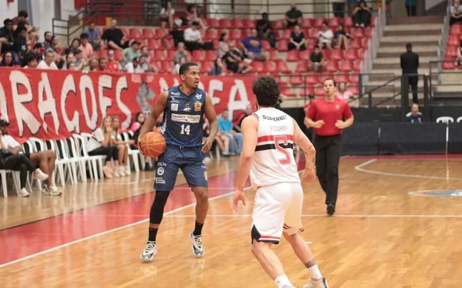 São José vence São Paulo fora de casa e vai à final do Paulista de Basquete