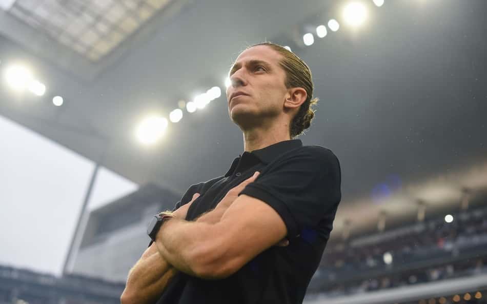 Tecnico-do-Flamengo-Filipe-Luis-durante-o-jogo-contra-o-Corinthians-pela-Copa-do-Brasil-aspect-ratio-512-320