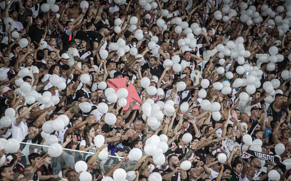 Vasco recebe a torcida para finalizar preparação da Copa do Brasil