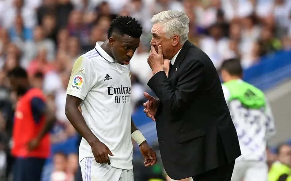 'Previsão' de Ancelotti fez Vini Jr superar resistência e se tornar favorito à Bola de Ouro