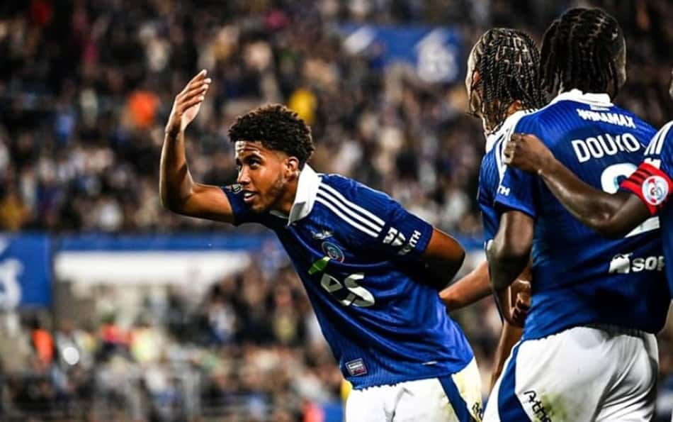 Andrey Santos cita volante do Flamengo como um dos melhores do Brasil