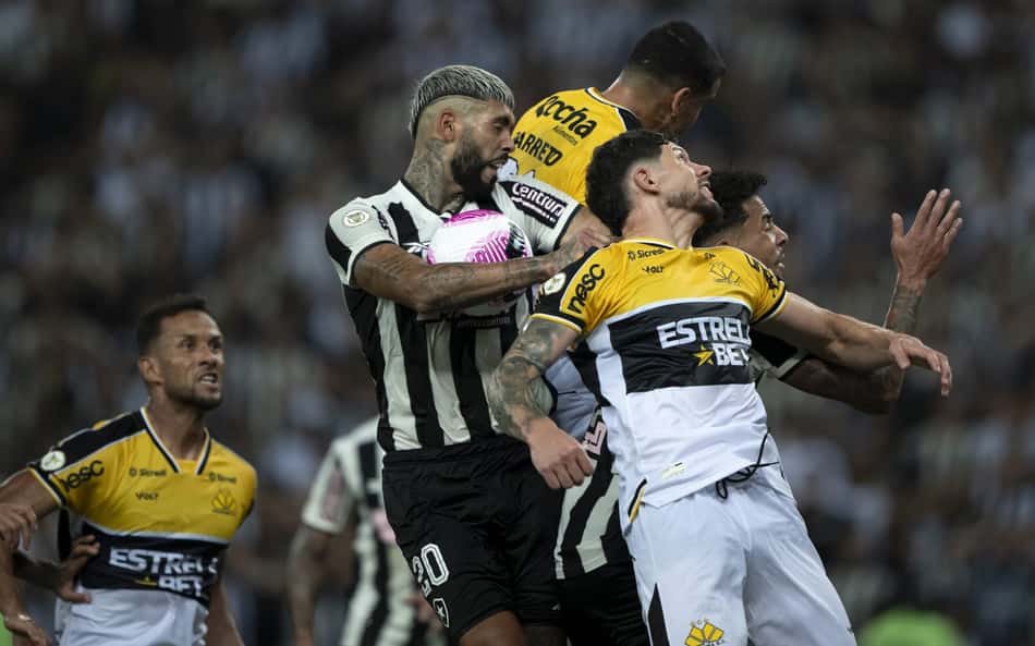 Tropeço no Rio faz Botafogo 'reviver fantasma' no Brasileirão?