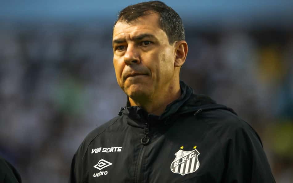 Carille não garante permanência no Santos: "ver o que é melhor"
