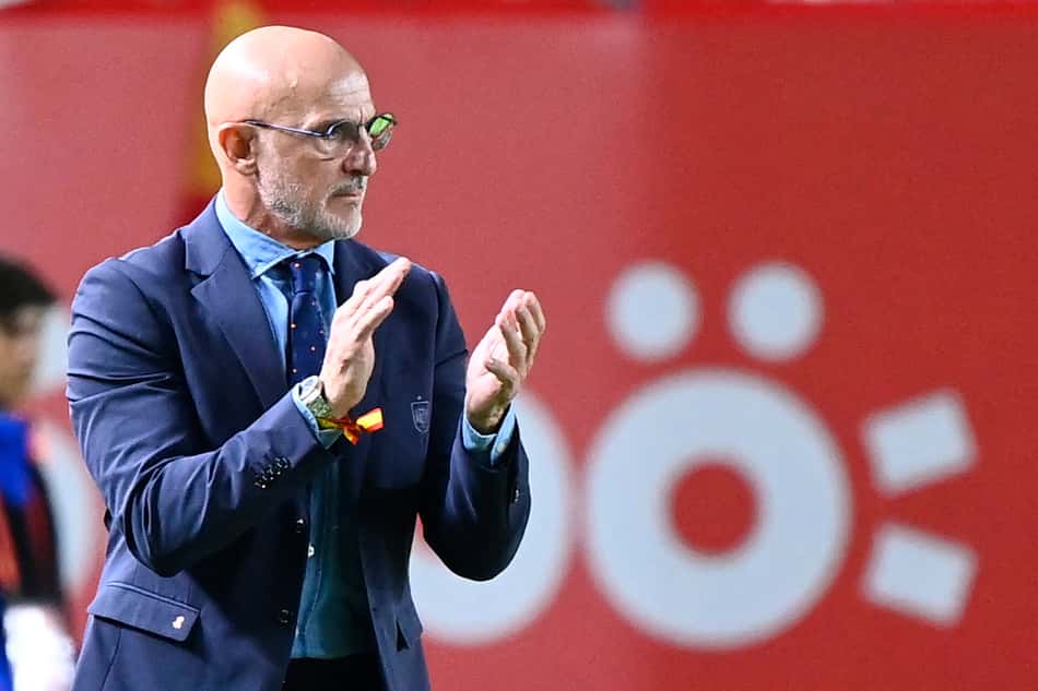 Luis de la Fuente, treinador da Espanha (Foto: Jose Jordan/AFP)