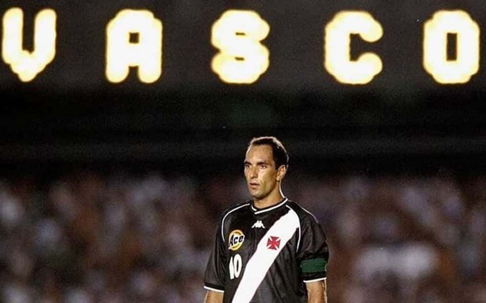 Página relembra frase de ex-Vasco sobre Ronaldo e web reage: 'Mentira!'