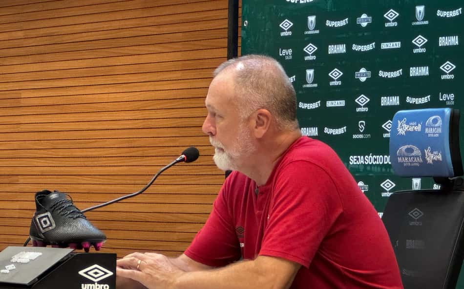 Mano projeta Cano de volta ao time titular do Fluminense: 'Concorrência alta'