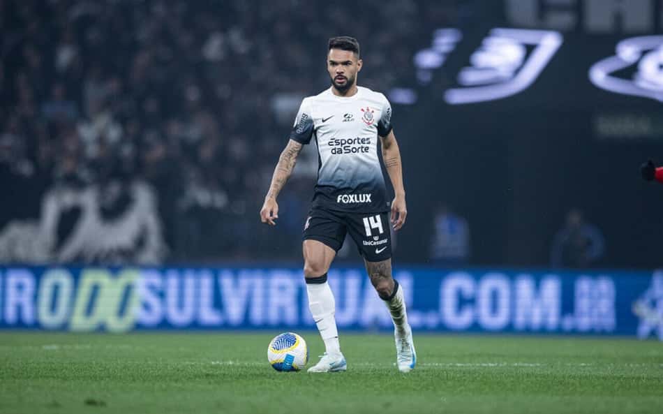 raniele_durante_jogo_do_corinthians_contra_o_red_ljls_Easy-Resize.com-1-aspect-ratio-512-320