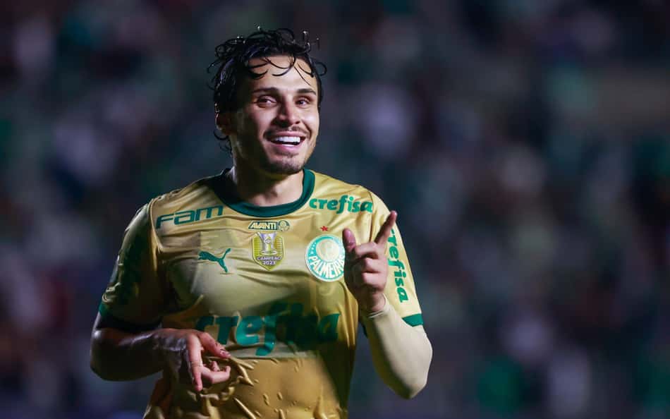Raphael Veiga marca primeiro hat-trick do Brasileirão 2024