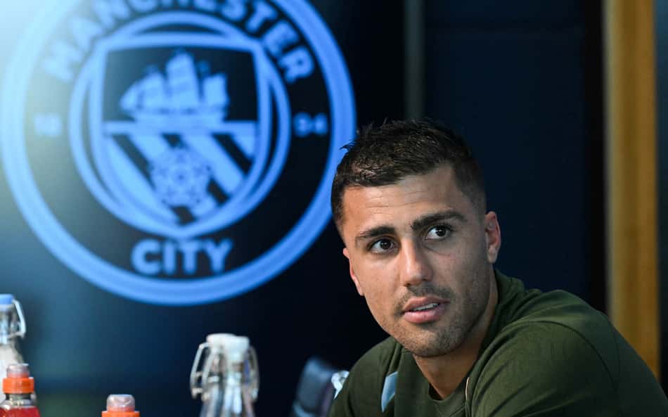 Perfil da Bola de Ouro confunde Rodri, vencedor do prêmio, com outro jogador