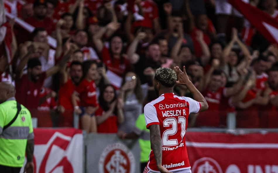 Wesley destaca importância de vitória do Internacional no Gre-Nal: 'Venceu o melhor time'