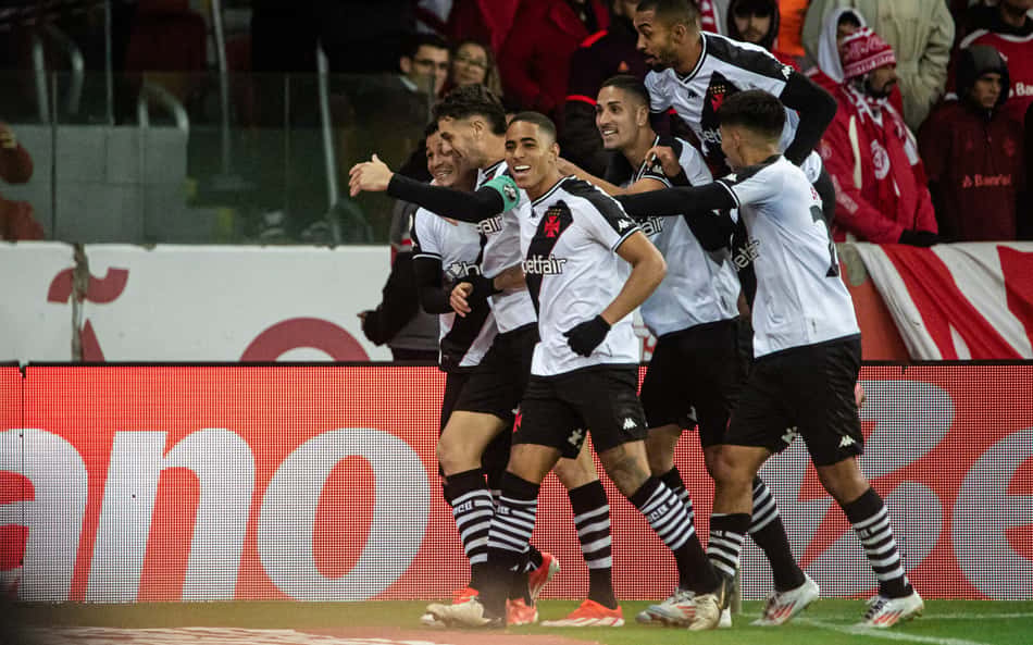 Jogo do Vasco hoje: onde assistir ao vivo, horário e escalações