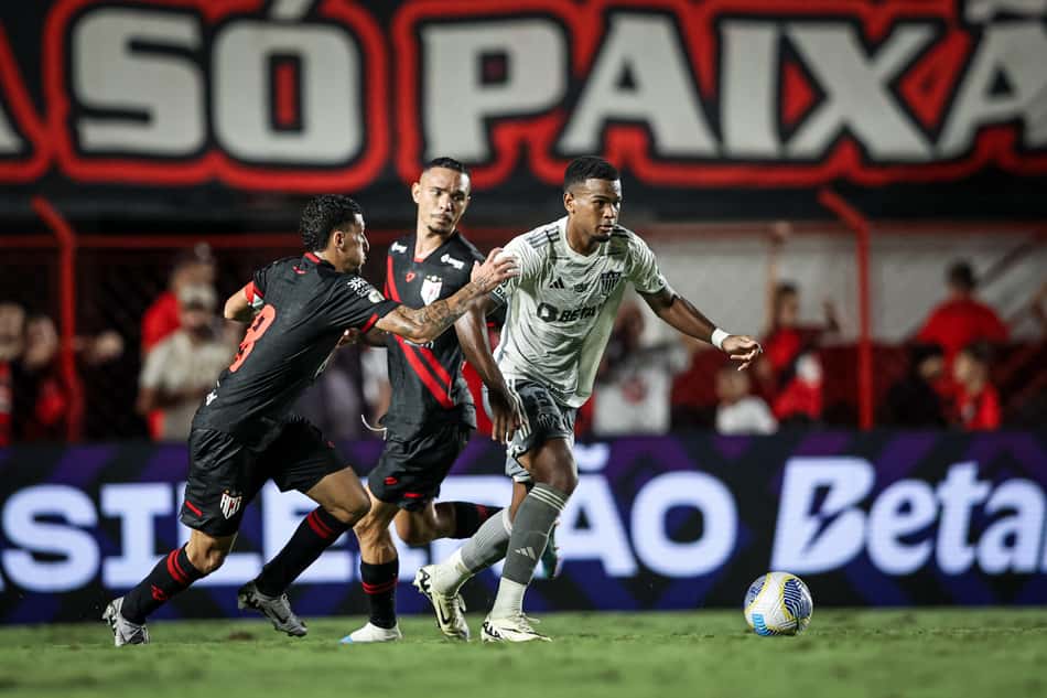 Atlético-MG perde para o Atlético-GO e estaciona na 10° posição do Campeonato Brasileiro (Fotos: Pedro Souza / Atlético)