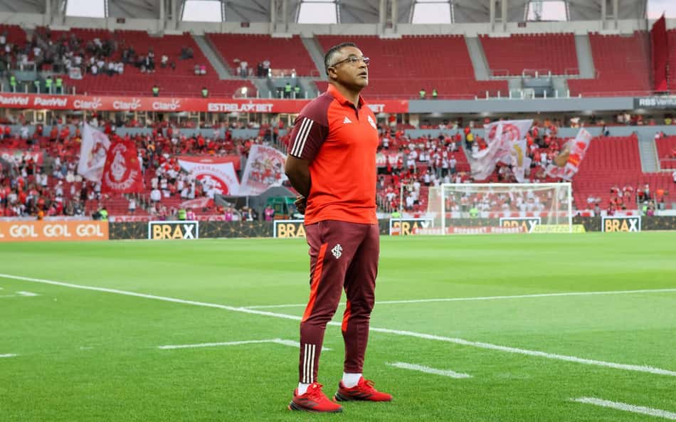 Roger Machado exalta sequência invicta do Inter e cita 'secadinha' em rivais