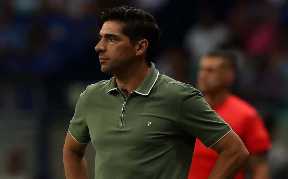Abel compara campanhas de Palmeiras e Botafogo no Brasileirão e afirma: 'Agora é vencer'