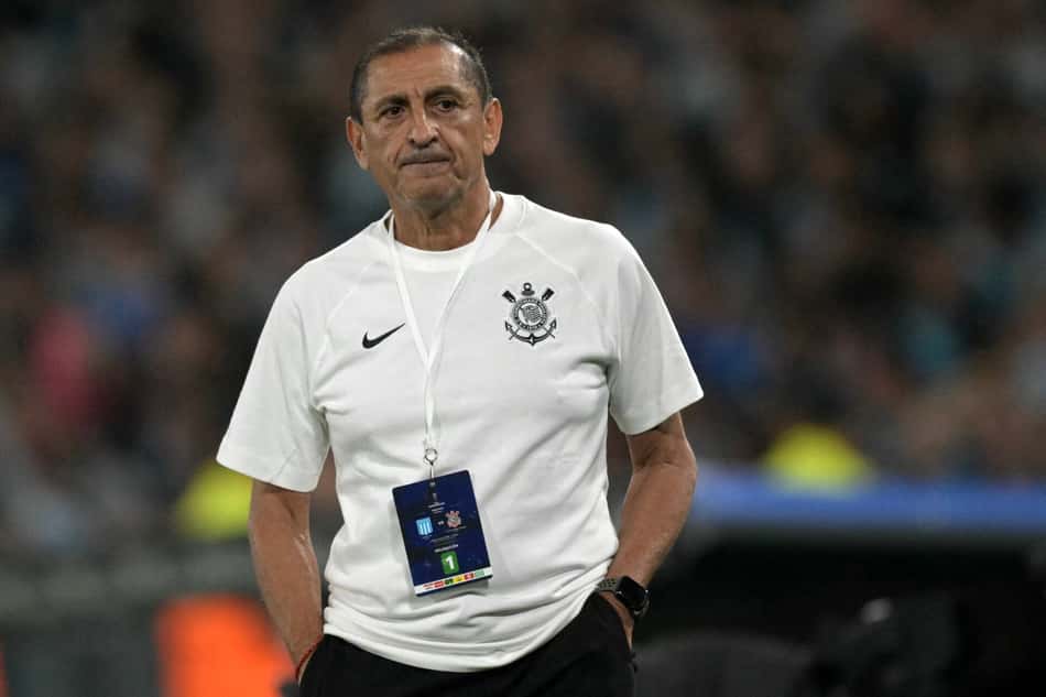FBL-SUDAMERICANA-RACING-CORINTHIANS