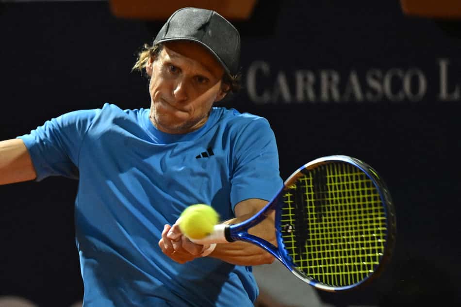 TENNIS-ATP-URU Forlán Tênis