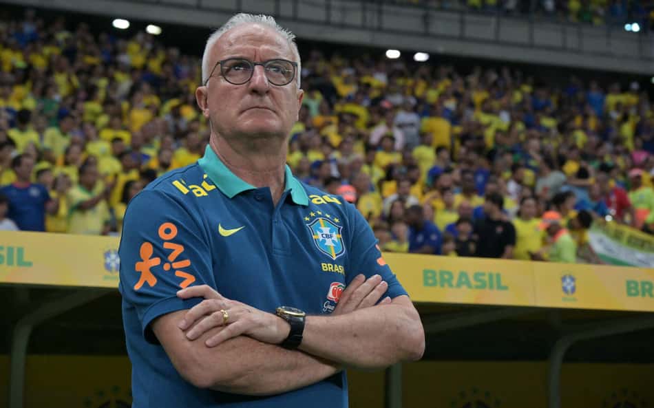 AFP__20241120__36MW4P7__v1__HighRes__FblWc2026SamericaQualifiersBraUru-scaled-aspect-ratio-512-320