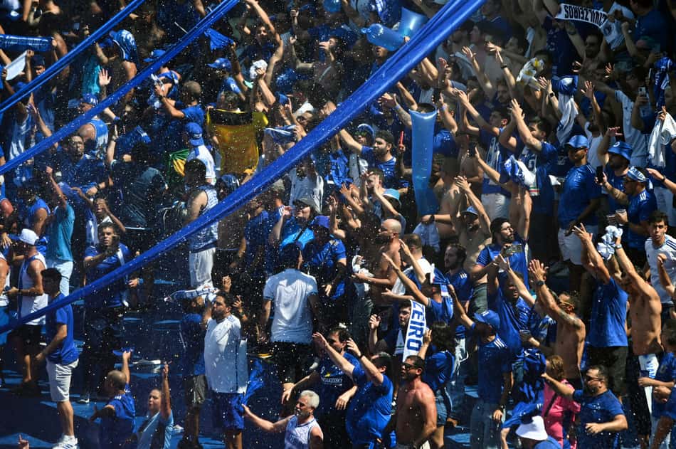 FBL-SUDAMERICANA-RACING-CRUZEIRO-FANS