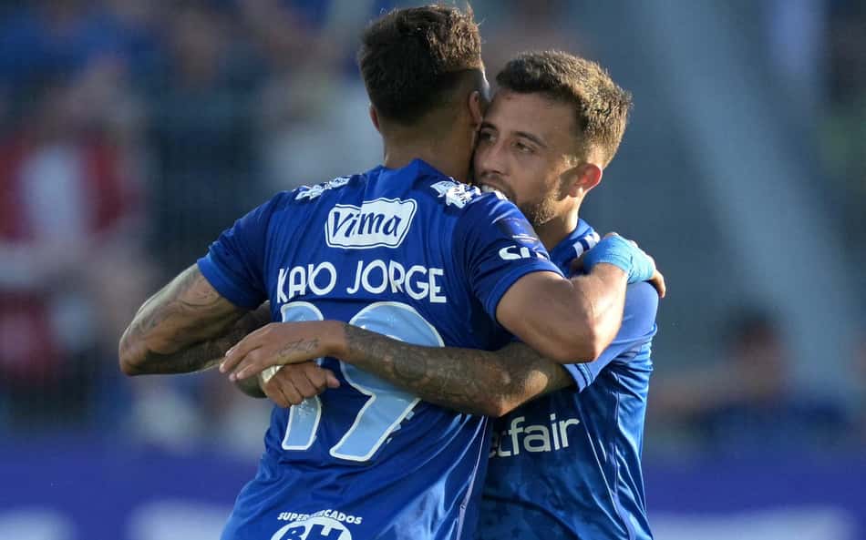 Web elogia Matheus Henrique, após linda jogada no gol do Cruzeiro: 'Gênio'