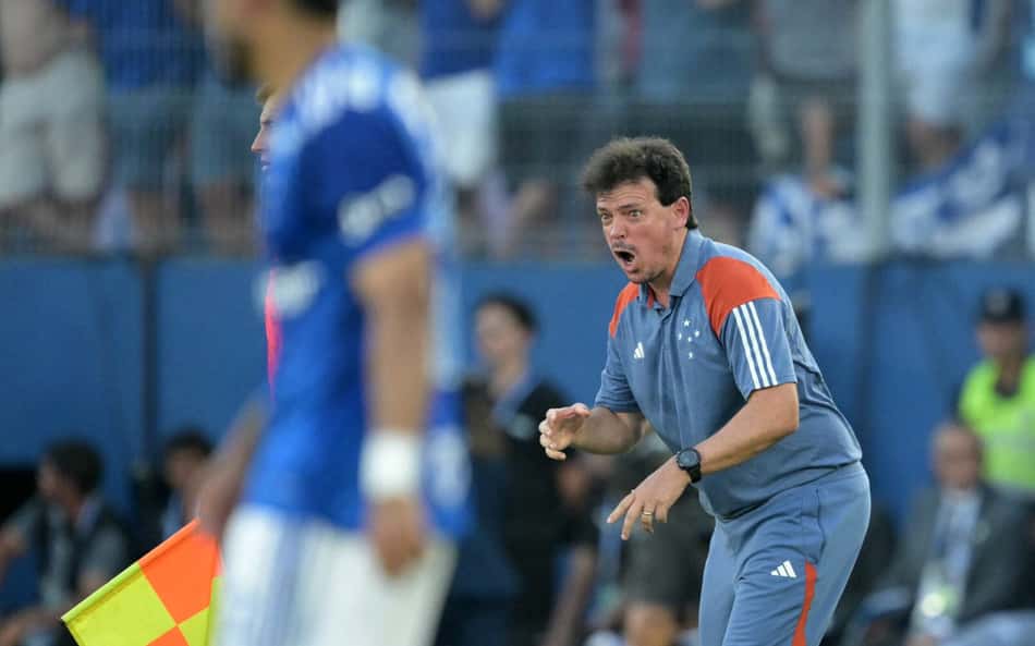 ANÁLISE: Derrota expõe carências e traça futuro do Cruzeiro com Diniz