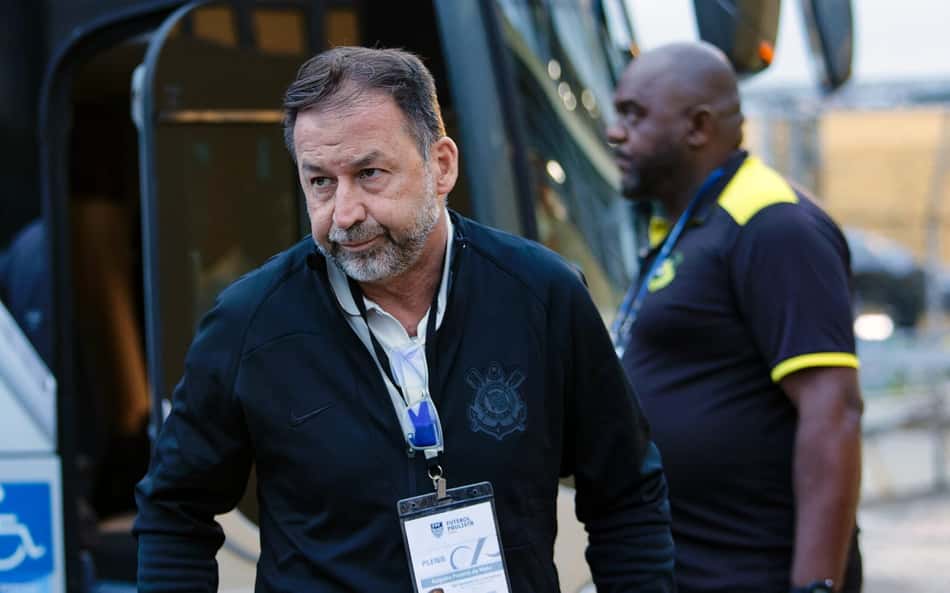Corinthians: Fred Luz vira 'questão de honra' para Augusto Melo em meio a crise
