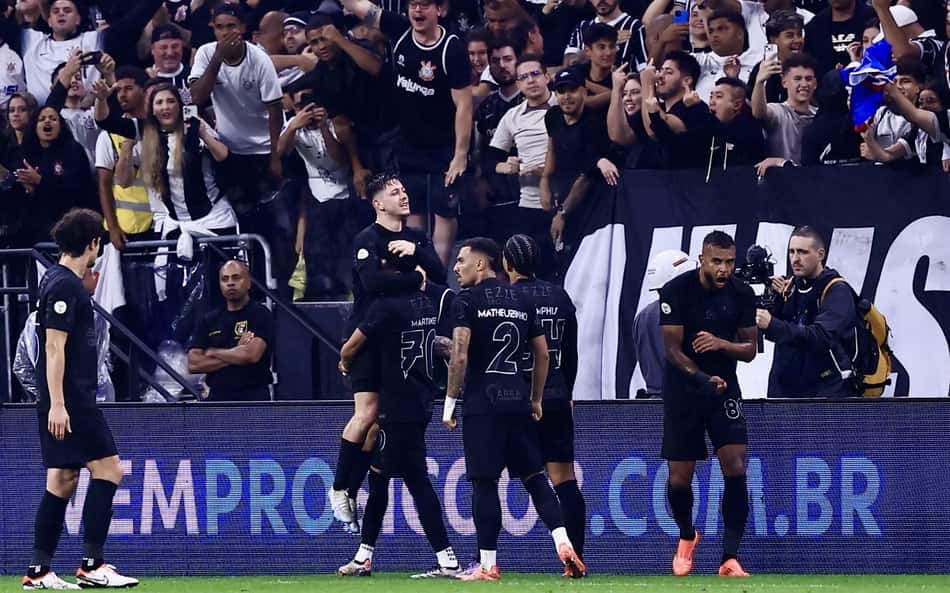 Jornalista aponta futuro promissor no Corinthians: 'Postulante a título'