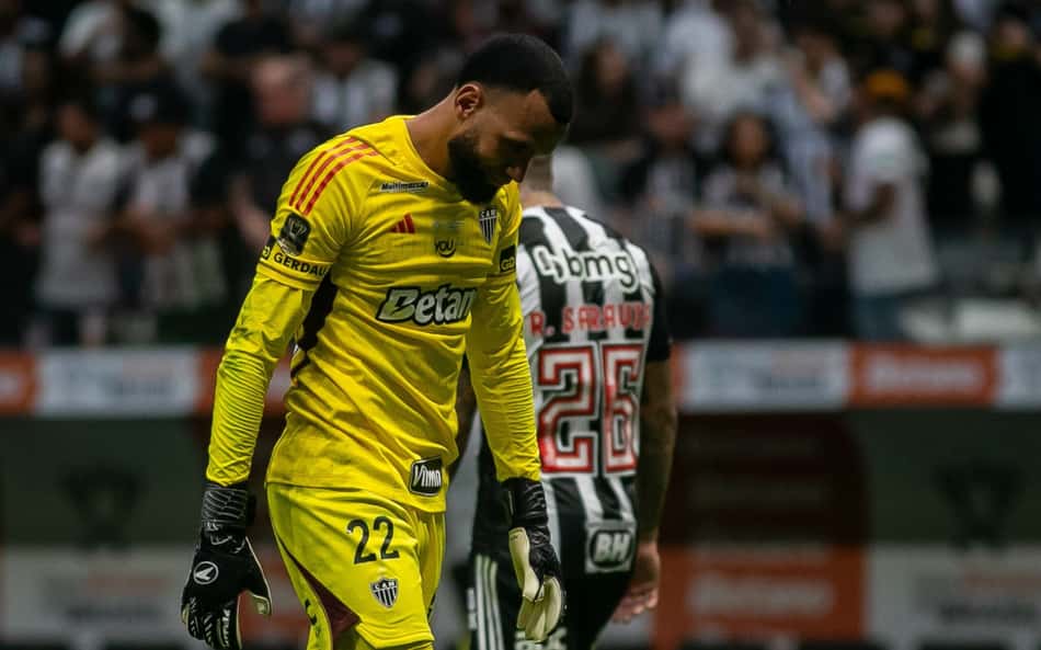 Éverson lamenta derrota do Atlético-MG e assume: 'Perdemos o título no primeiro jogo'
