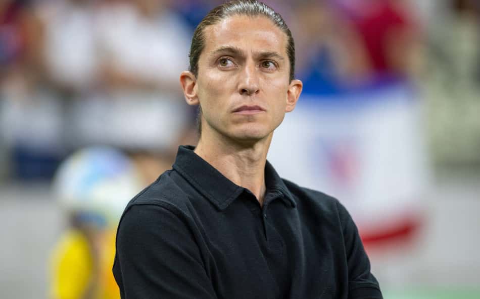 Filipe Luís, técnico do Flamengo, critica Anderson Daronco: 'Fez uma arbitragem de 1990'