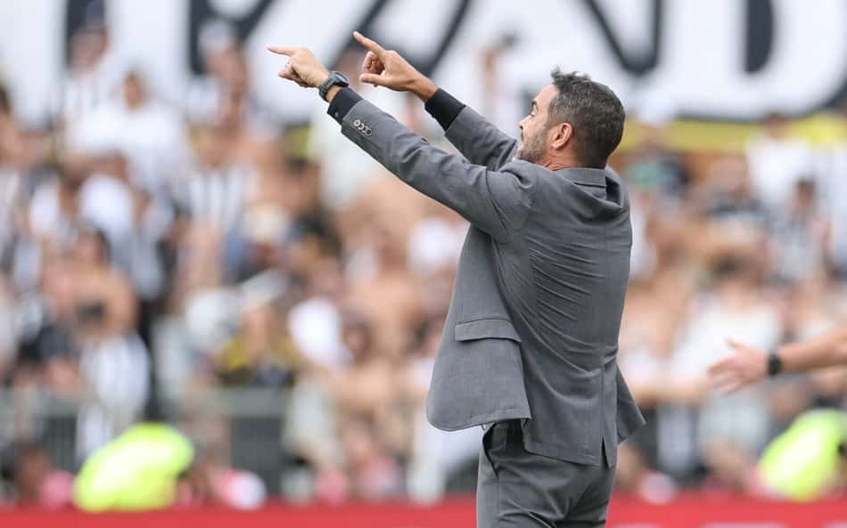 Artur Jorge avalia vitória do Botafogo: 'Mais épica de uma final de Libertadores'