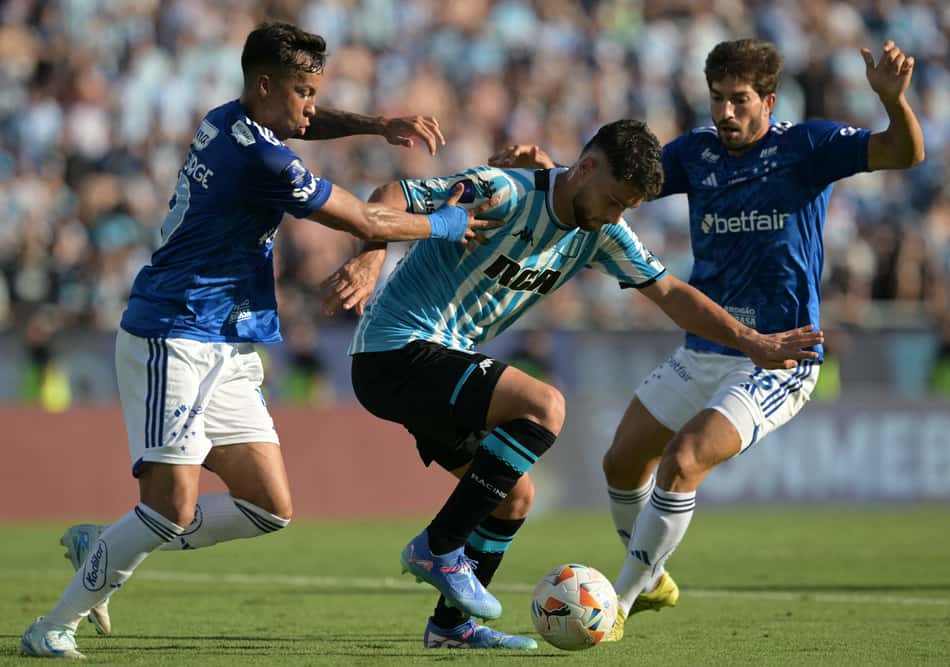 FBL-SUDAMERICANA-RACING-CRUZEIRO
