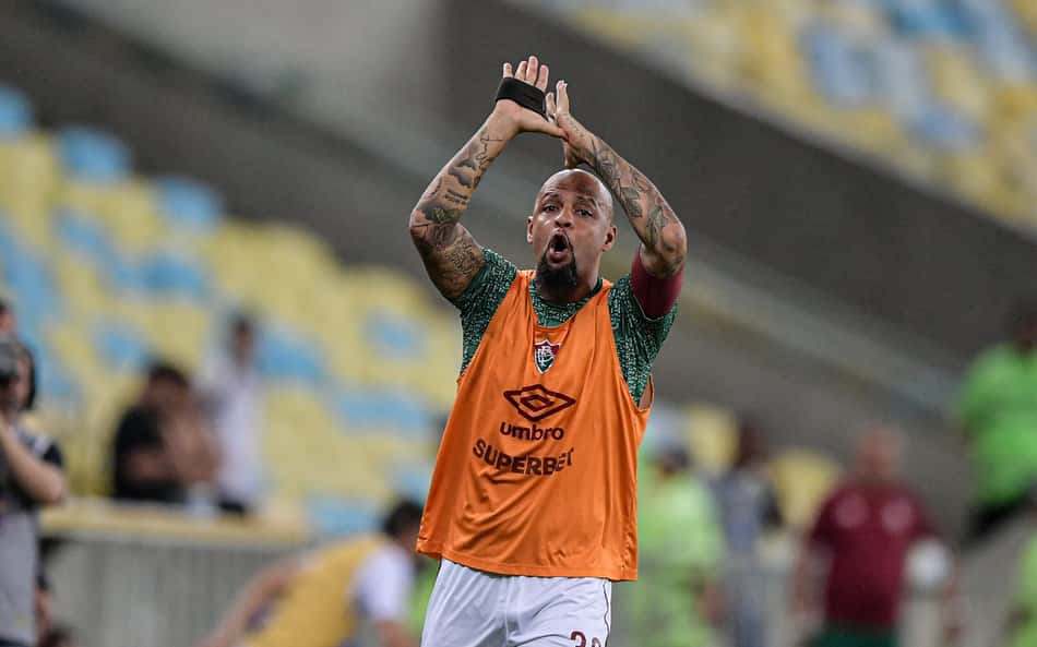 Fluminense é multado, e Felipe Melo é suspenso por cinco jogos