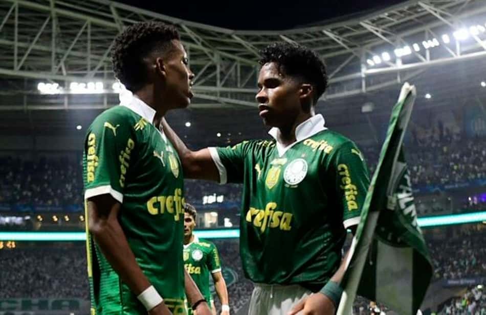 Estêvão e Endrick quando atuavam juntos no Palmeiras